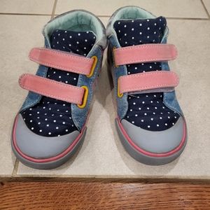 see kai run sneaker size 12